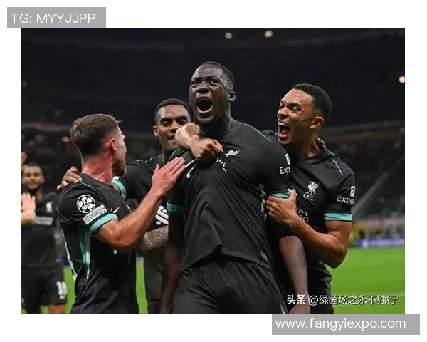 最绅士的足球明星：优雅与实力并存的绿茵场传奇