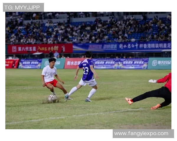 足球明星之间的深厚友情与互动时刻揭秘 足球明星之间的深厚友情与互动时刻揭秘