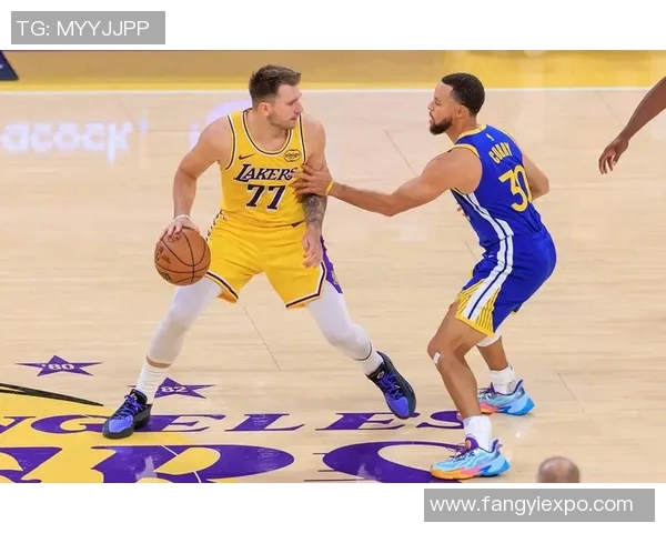 湖人对勇士178直播精彩对决全程回顾与分析尽在这里 湖人对勇士178直播精彩对决全程回顾与分析尽在这里