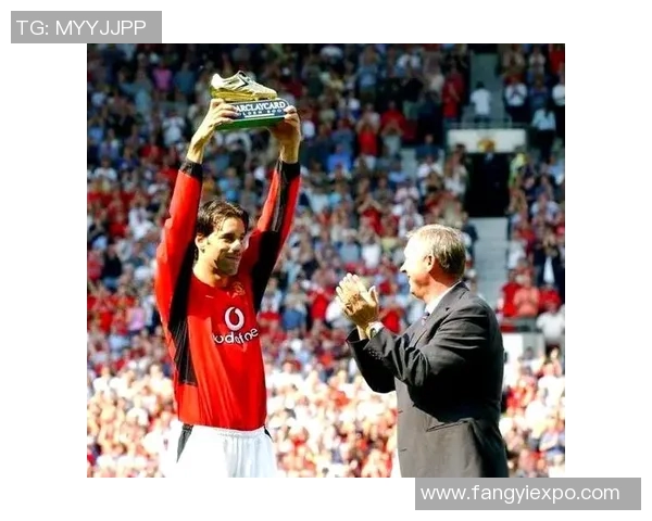 扁平足足球明星的逆袭之路如何在绿茵场上创造辉煌成就